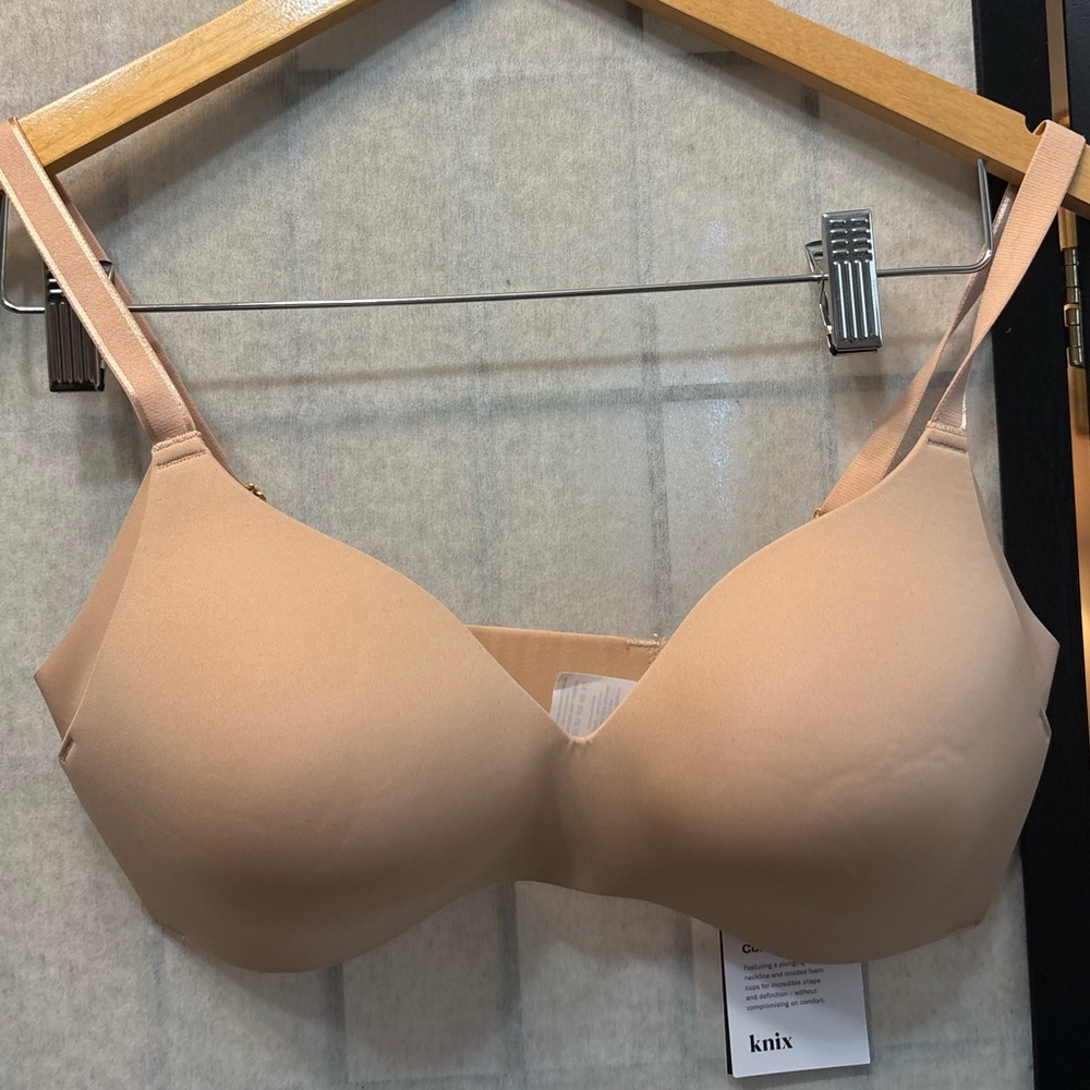 KNIX NWT Wingwoman Bra in Sand - Picture 3 of 10